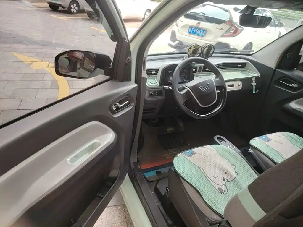 Wuling MINIEV — миниатюра 16
