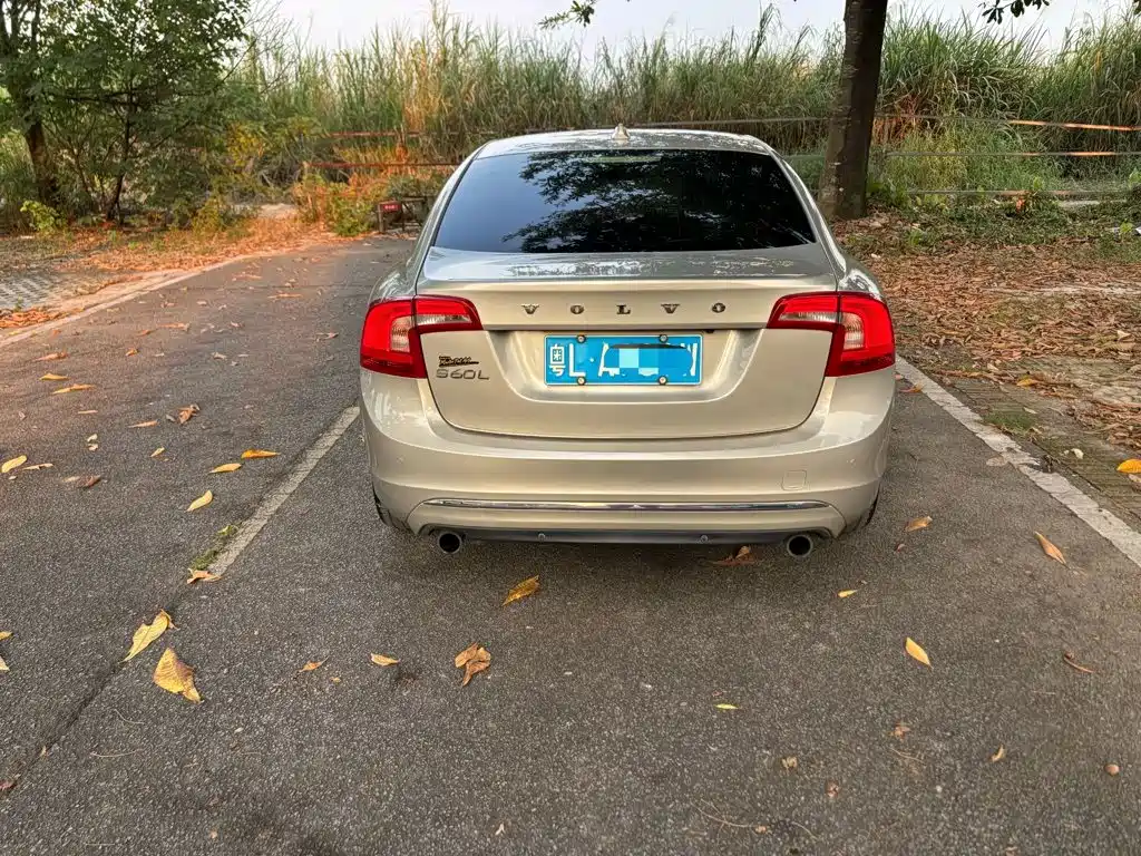 Volvo S60 — миниатюра 9