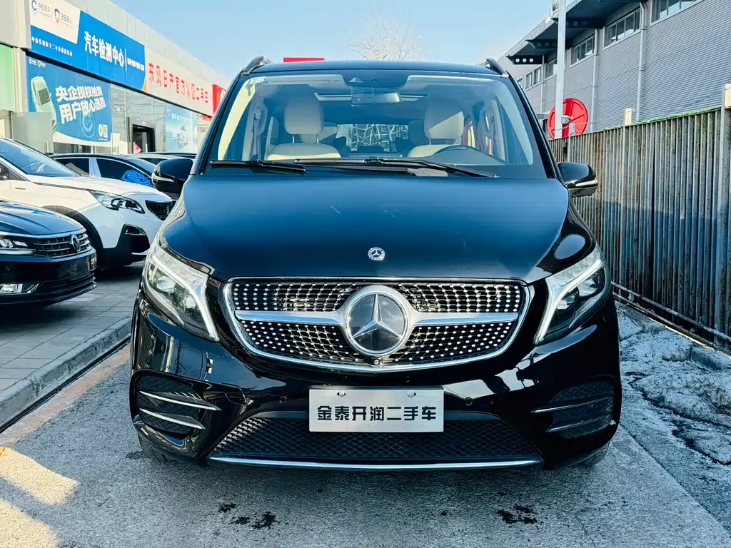 MERCEDES-BENZ V CLASS