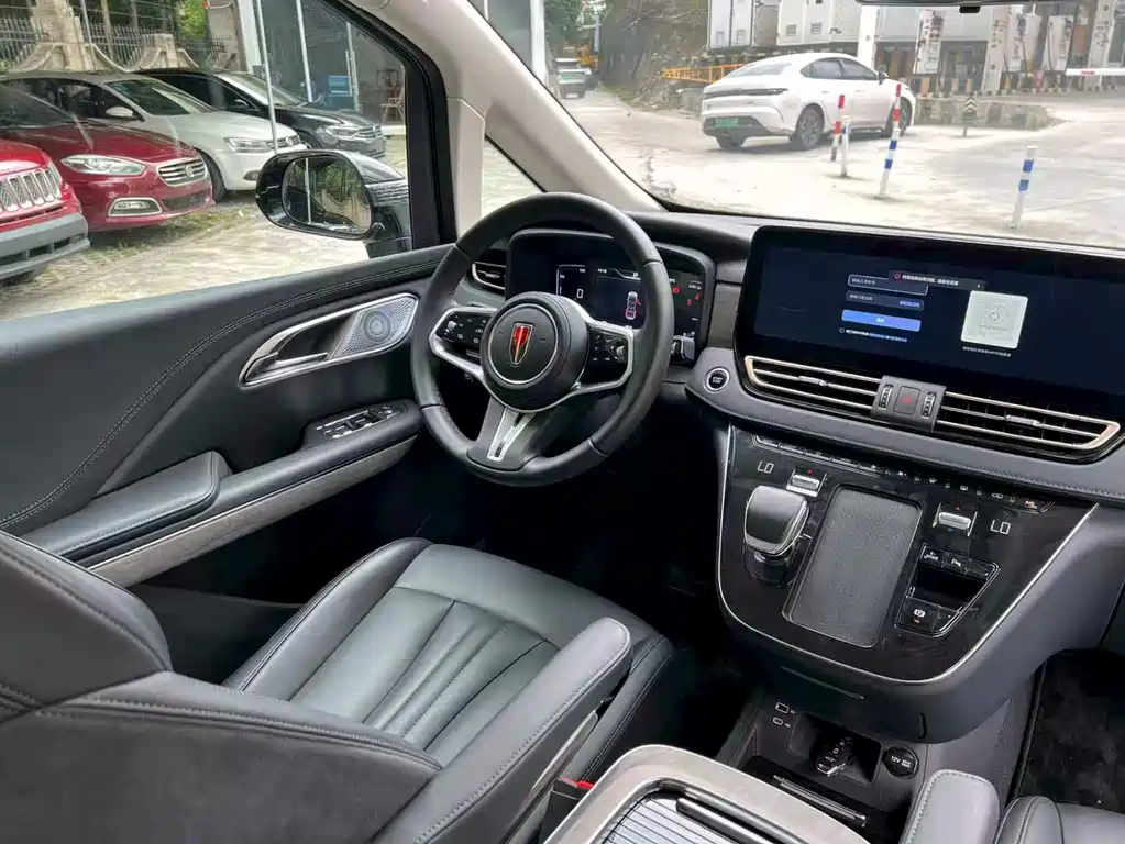 Hongqi HQ9 PHEV 2024 2.0T