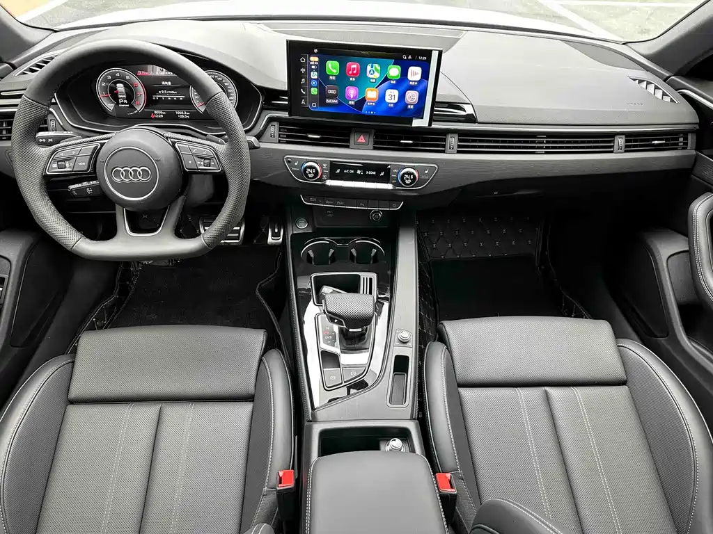 Audi A4L 2024 40 TFSI Luxury