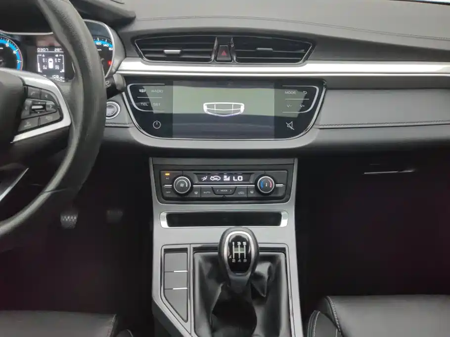 Geely Emgrand — миниатюра 13