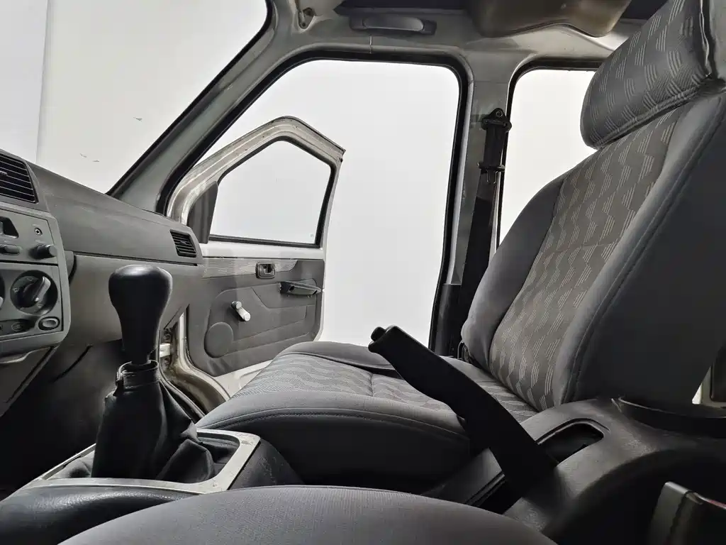 Wuling Rongguang — миниатюра 12