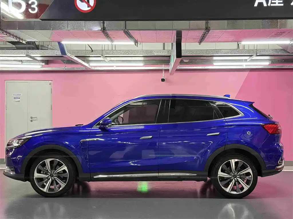 Roewe MARVEL X — миниатюра 3