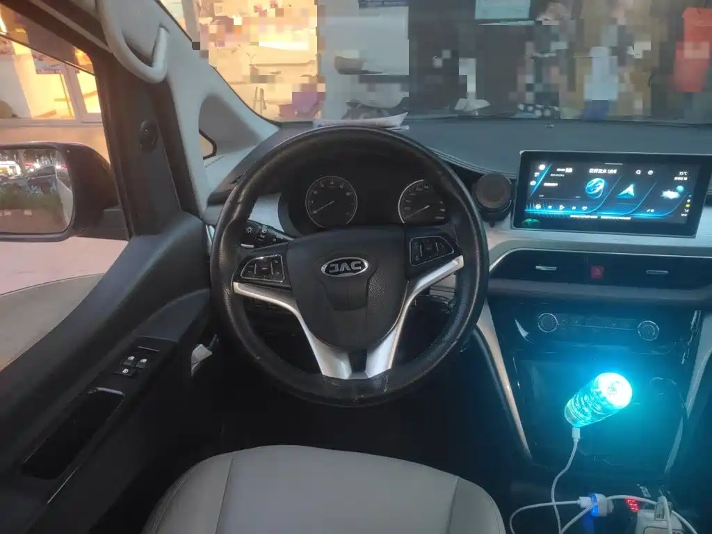 JAC Refine Refine M3 — миниатюра 3