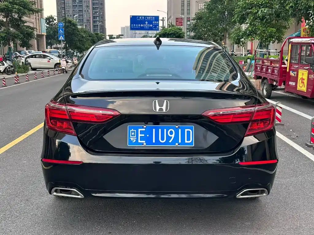 Honda Inspire — миниатюра 8