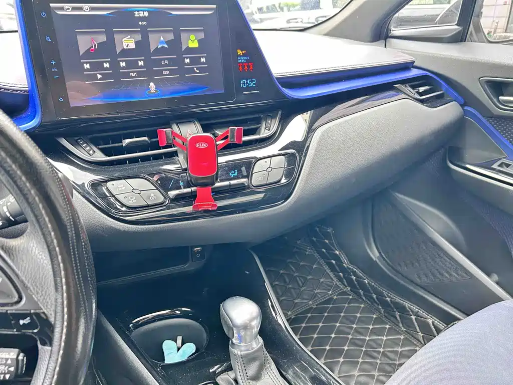 Toyota C-HR — миниатюра 8