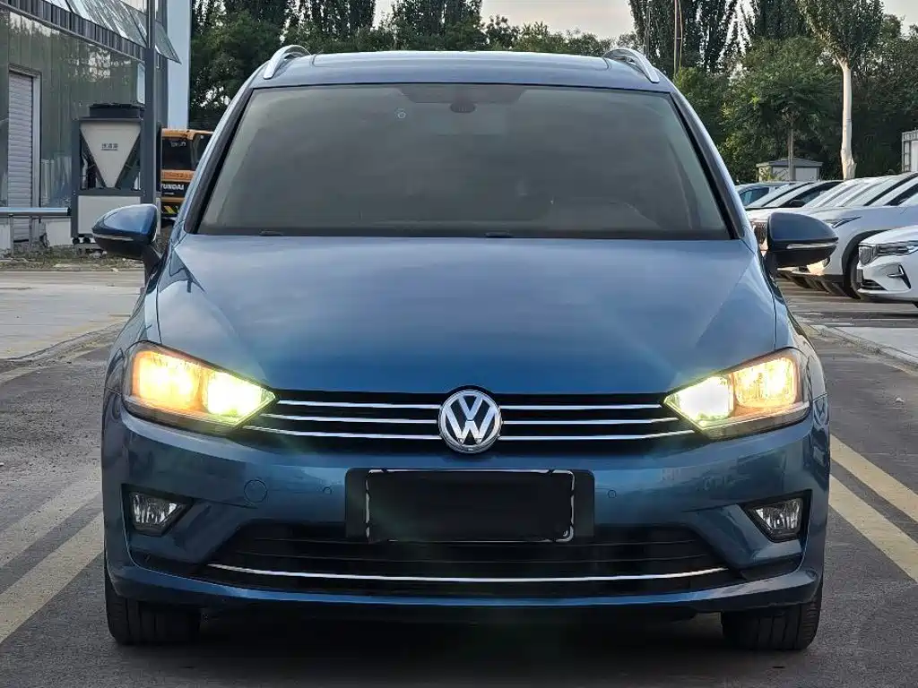 Volkswagen Golf Sportsvan — миниатюра 2