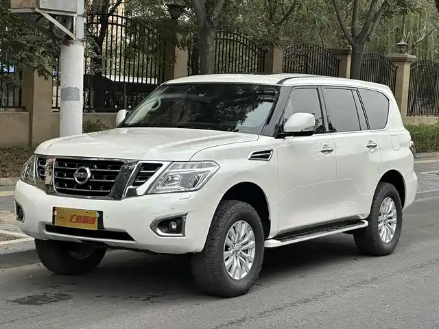 NISSAN TOURE 2019