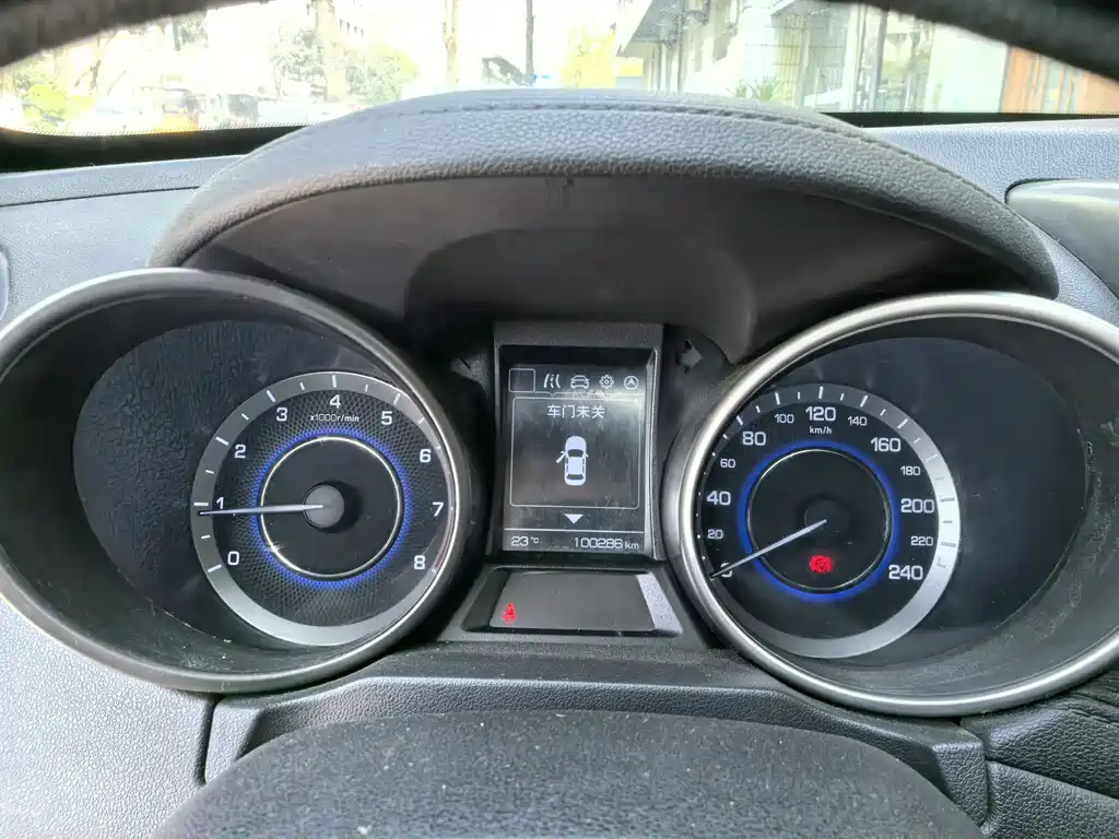 Changan CS35 1.6L Manual Luxury Type, фото 14