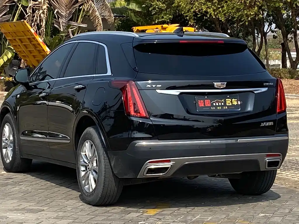 CADILLAC XT5