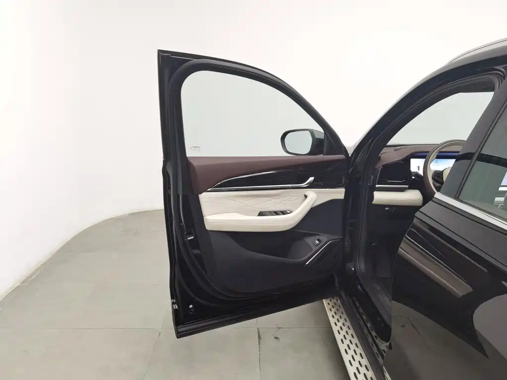 Geely Xingyue L — миниатюра 8