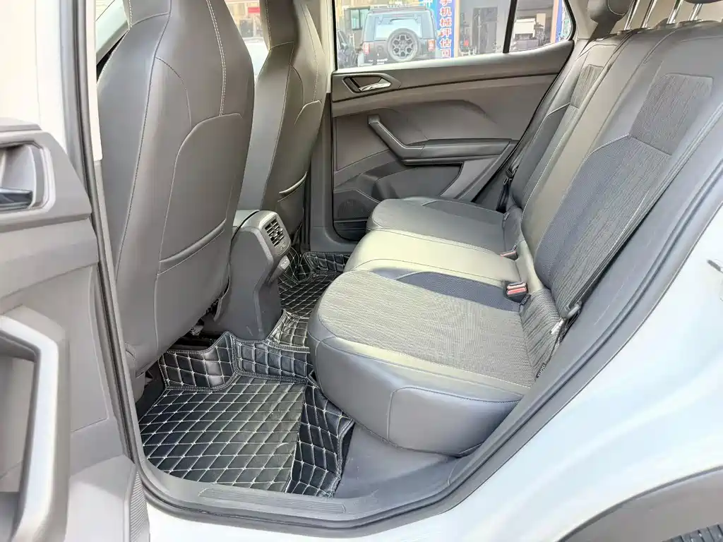 Volkswagen T-Cross — миниатюра 5