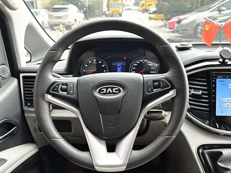 JAC Refine Refine M4 — миниатюра 10