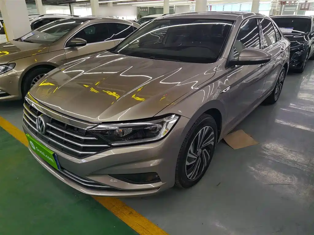 Volkswagen Sagitar 2021