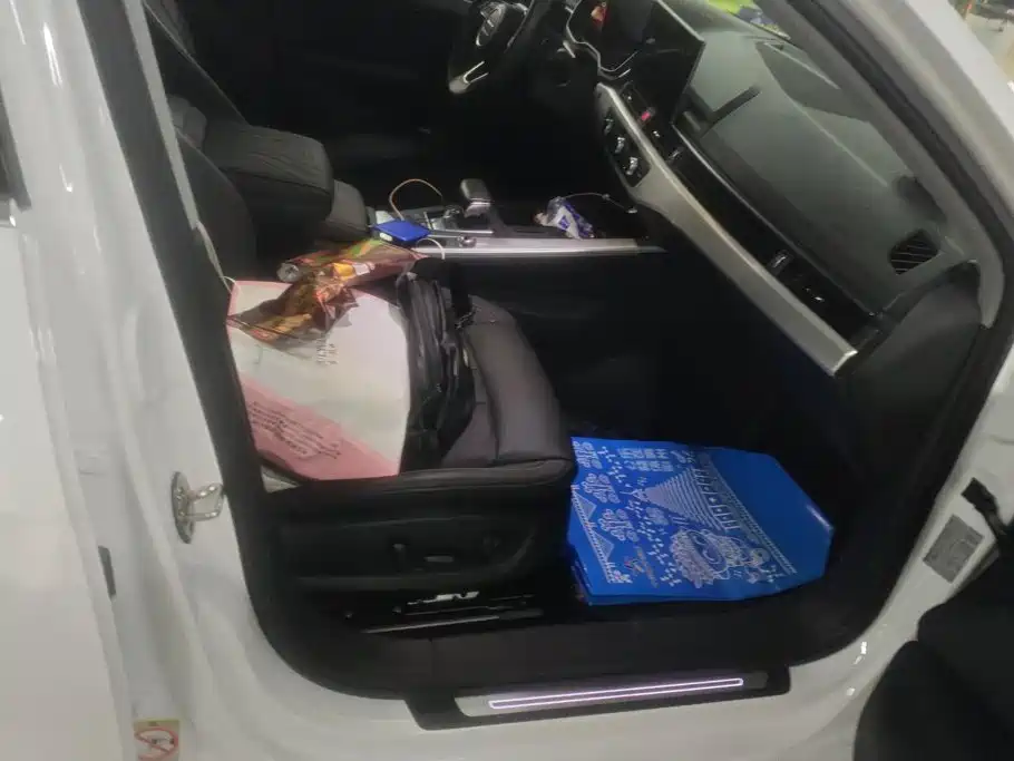 Audi A4L — миниатюра 8