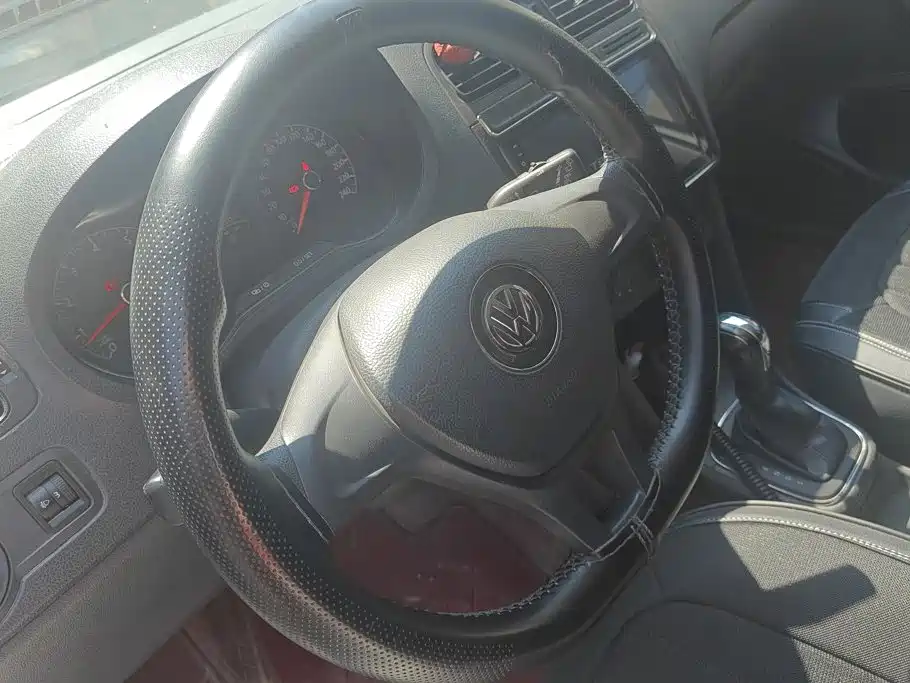 Volkswagen Polo — миниатюра 15