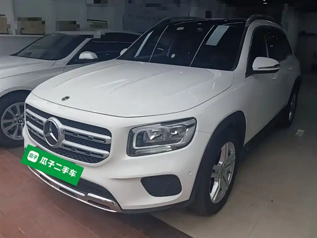 Mercedes-Benz GLB 2021