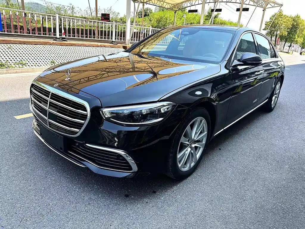 Mercedes-Benz S-Class 2023