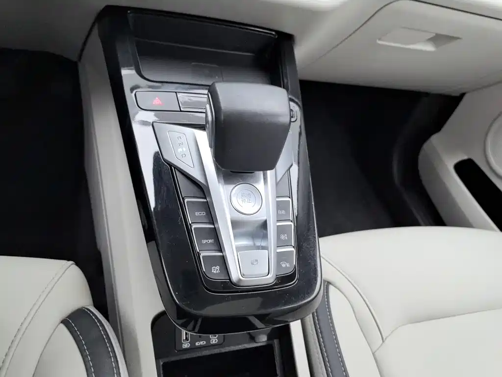 BYD Yuan Pro — миниатюра 13