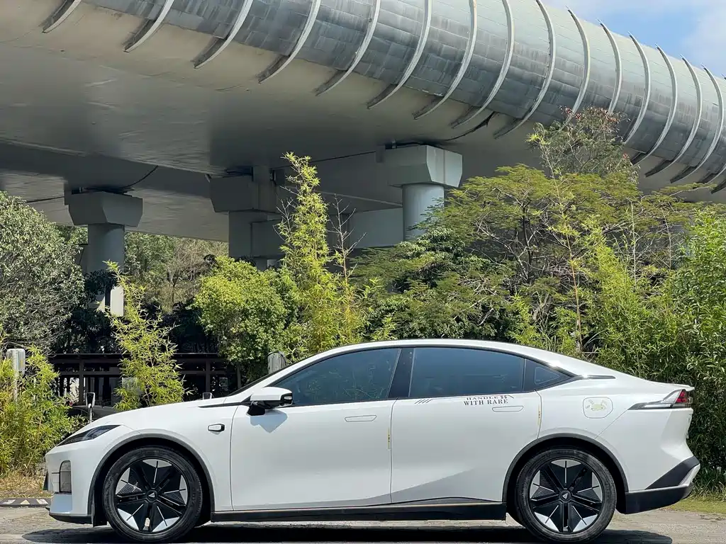 Changan Deepal DARK BLUE SL03