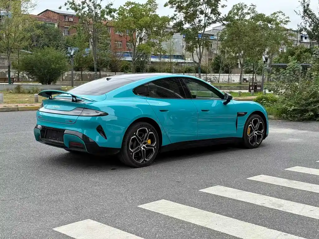 XIAOMI CAR XIAOMI SU7