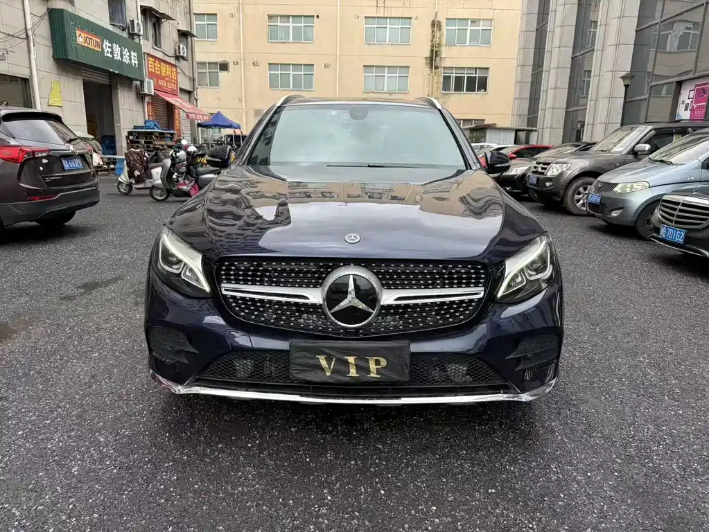 Купить Mercedes-Benz GLC