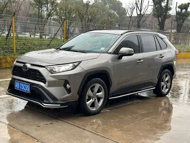 TOYOTA RAV4 RONGFANG