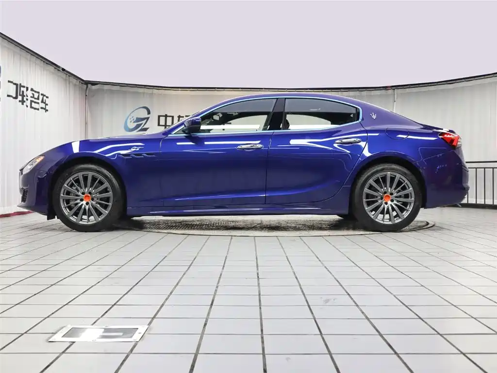 Maserati Ghibli 2023 2.0T GT