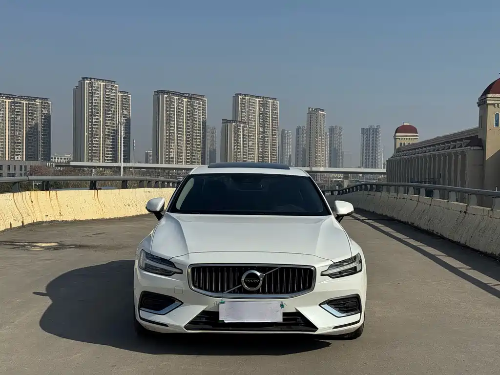 Volvo S60 — миниатюра 2