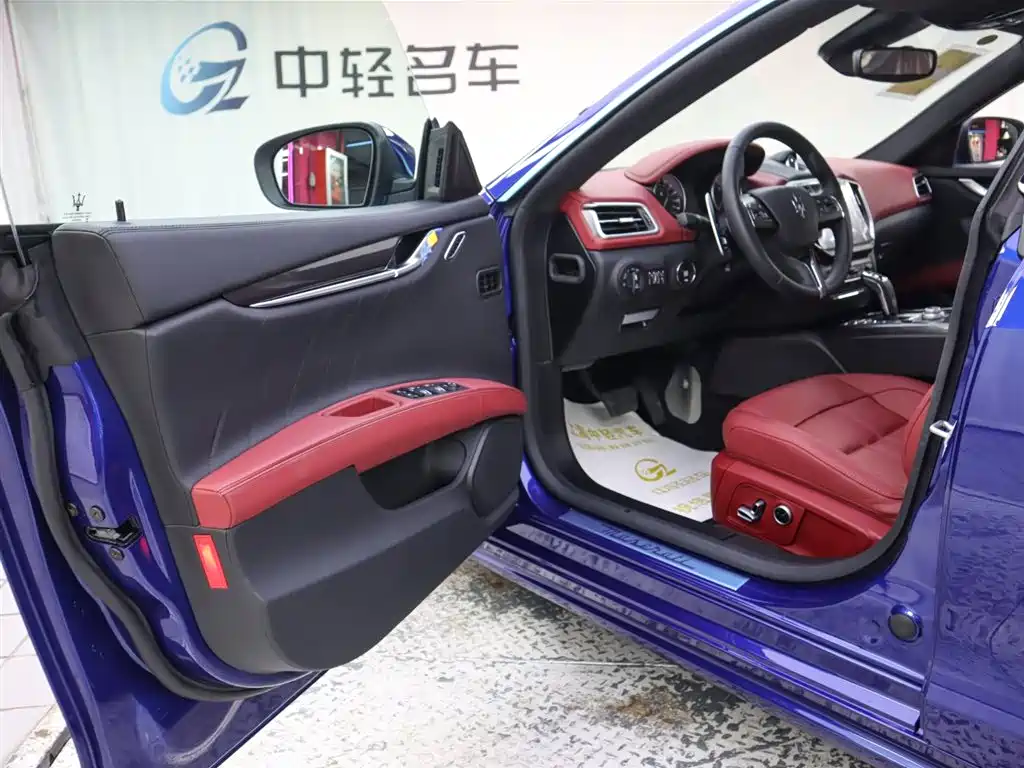 Maserati Ghibli 2023 2.0T GT