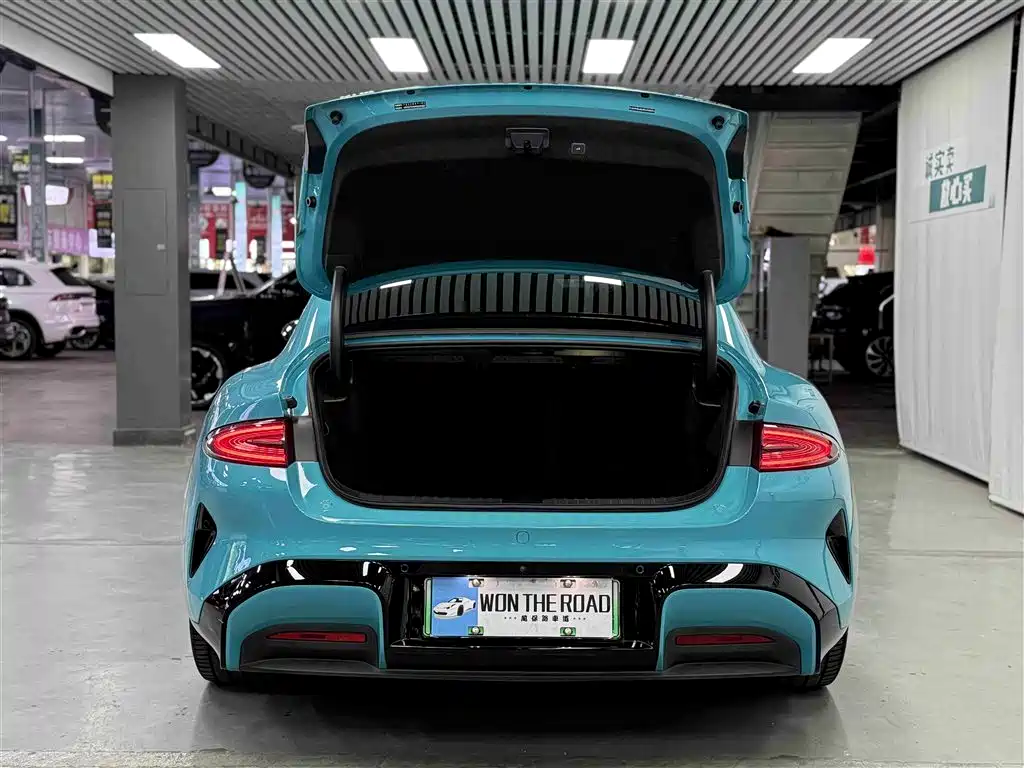 XIAOMI CAR XIAOMI SU7