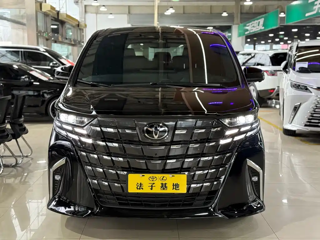 Toyota Alphard 2024 2.5L Luxury