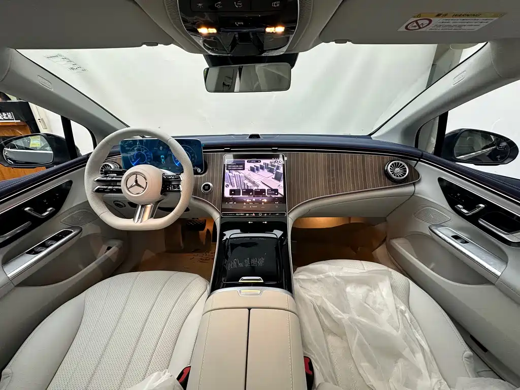 Mercedes-Benz EQE 2025 500 4MATIC