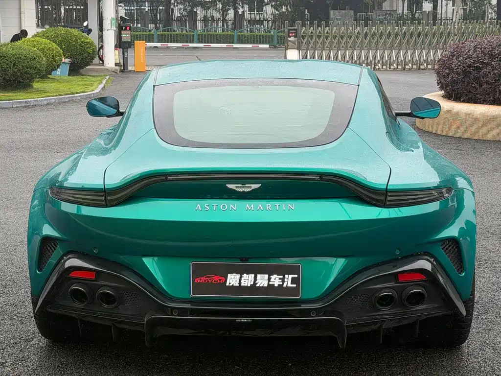 Aston Martin V8 Vantage 2024 4.0T V8 Coupe