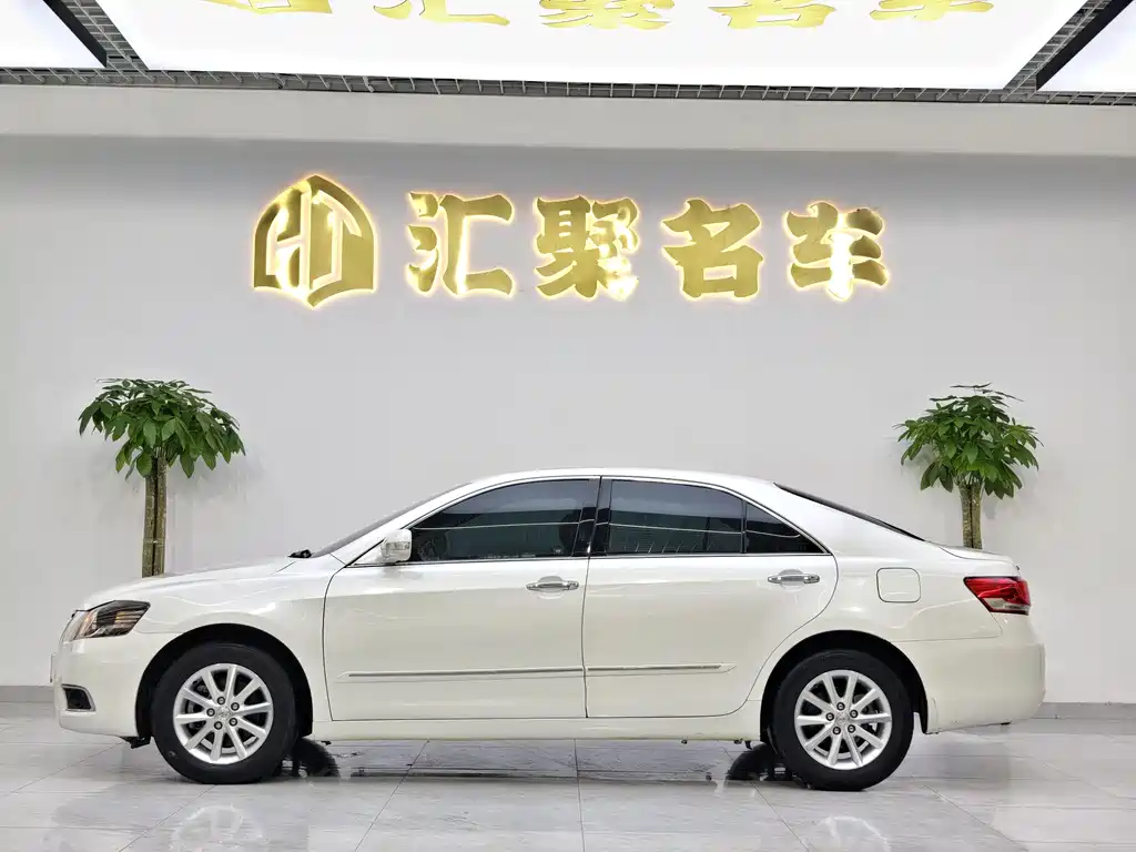 Toyota Camry 2013 200G Luxury
