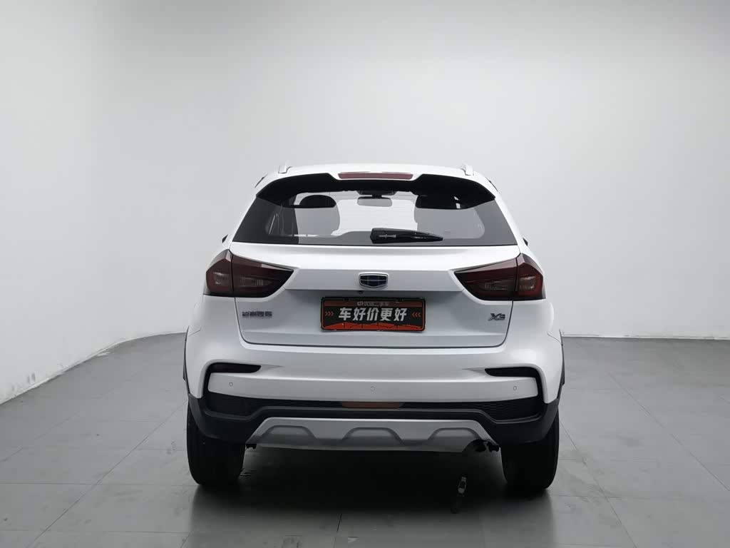 Geely Vision X3 1.5 л 2021 г. Белый, пробег 32599 км