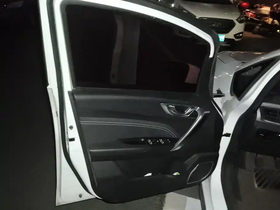 Geely Vision X3 — миниатюра 7