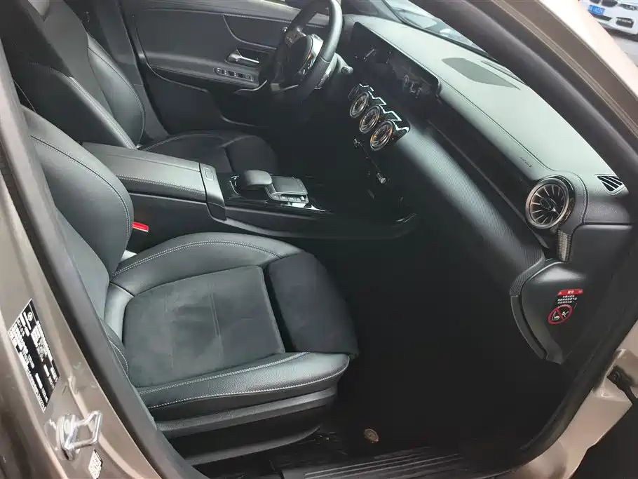 MERCEDES-BENZ A CLASS