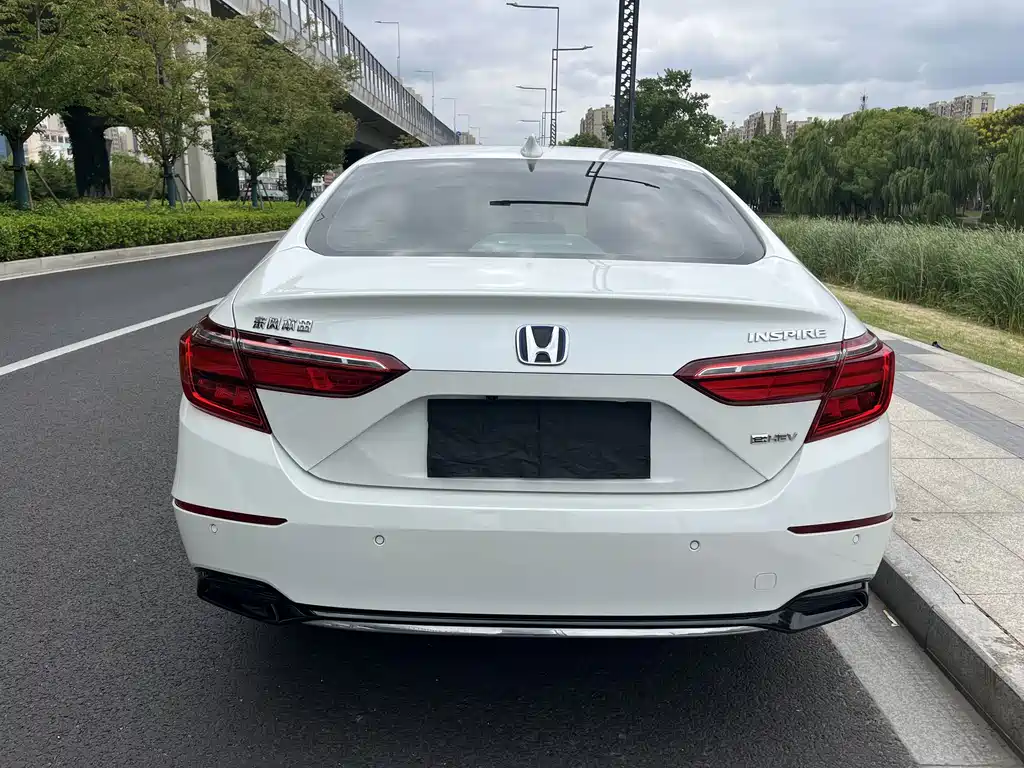 Honda Inspire — миниатюра 9