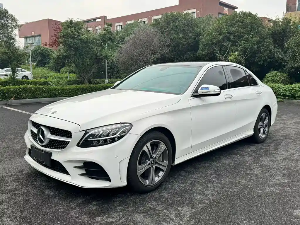 Mercedes-Benz C-Class 2020