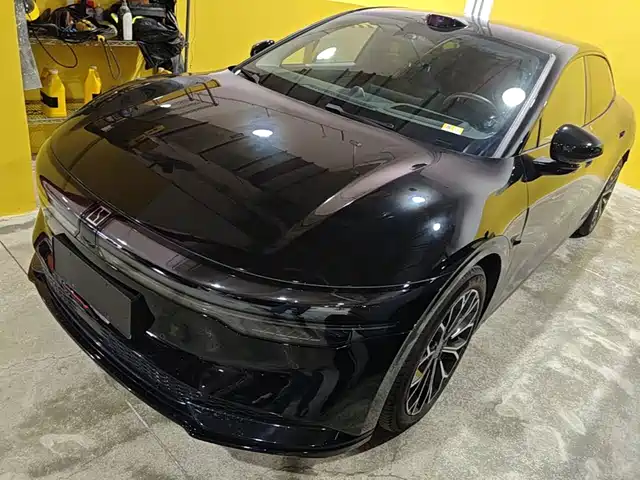 Zeekr 007 2025