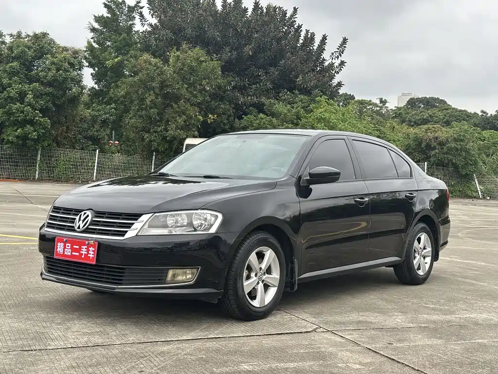 Volkswagen Lavida 2015