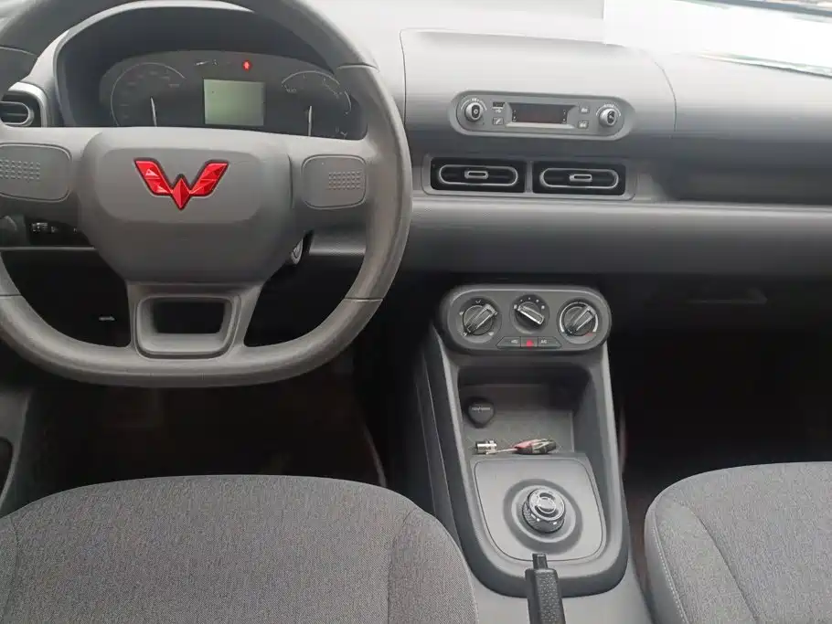Wuling Hongguang EV — миниатюра 12