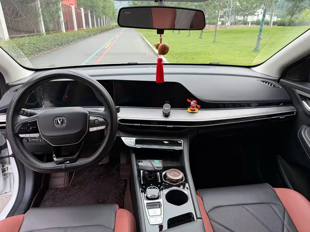 Changan Eado — миниатюра 6