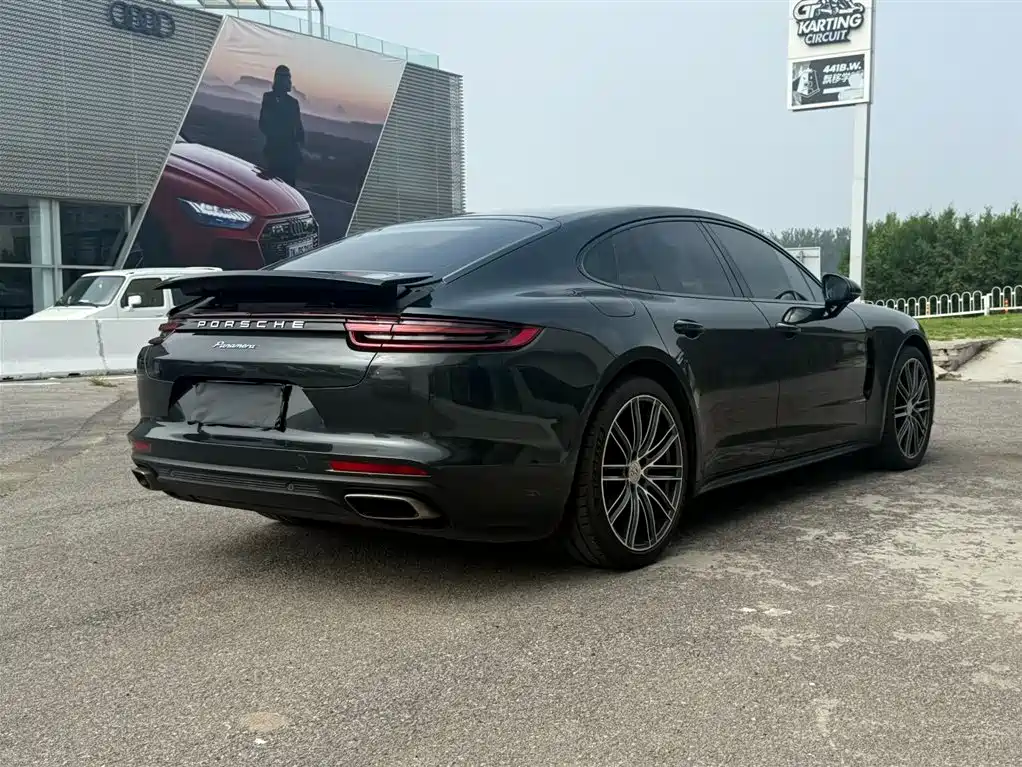 Porsche Panamera 2017 Panamera 3.0T