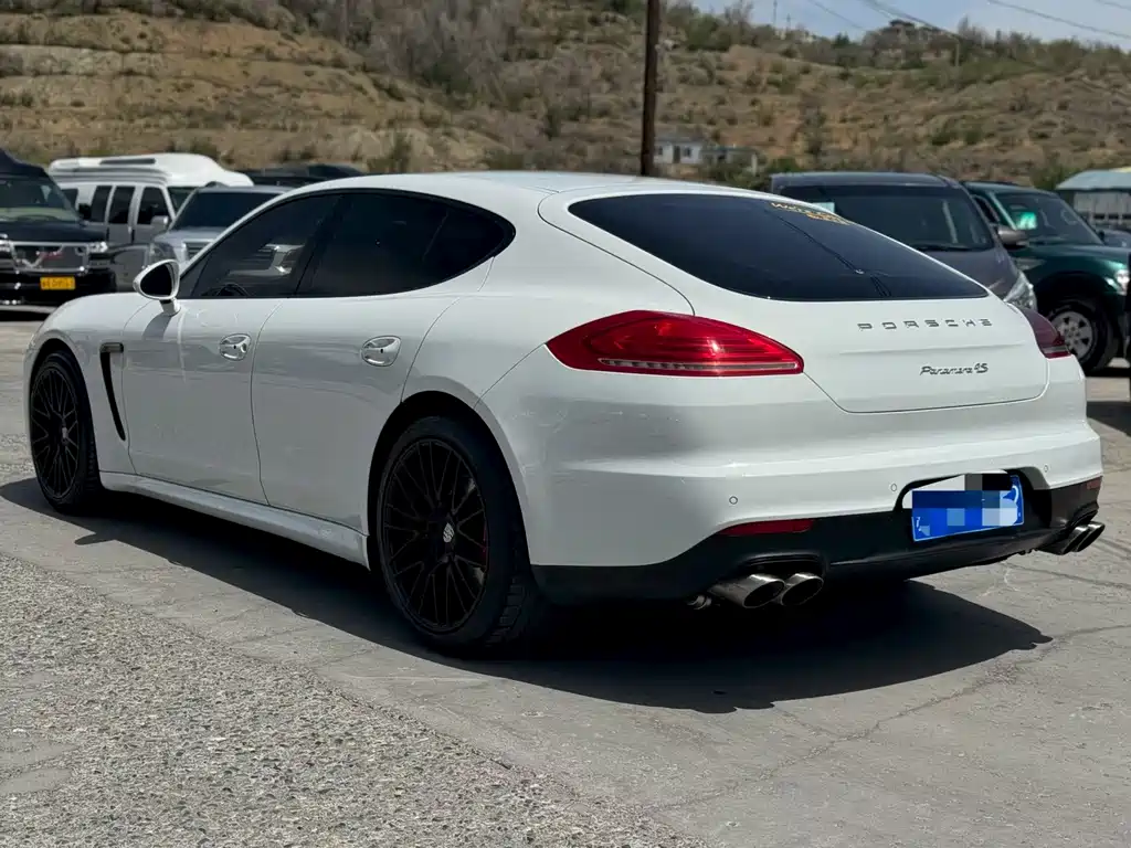 Porsche Panamera 2014 Panamera 4 3.0T