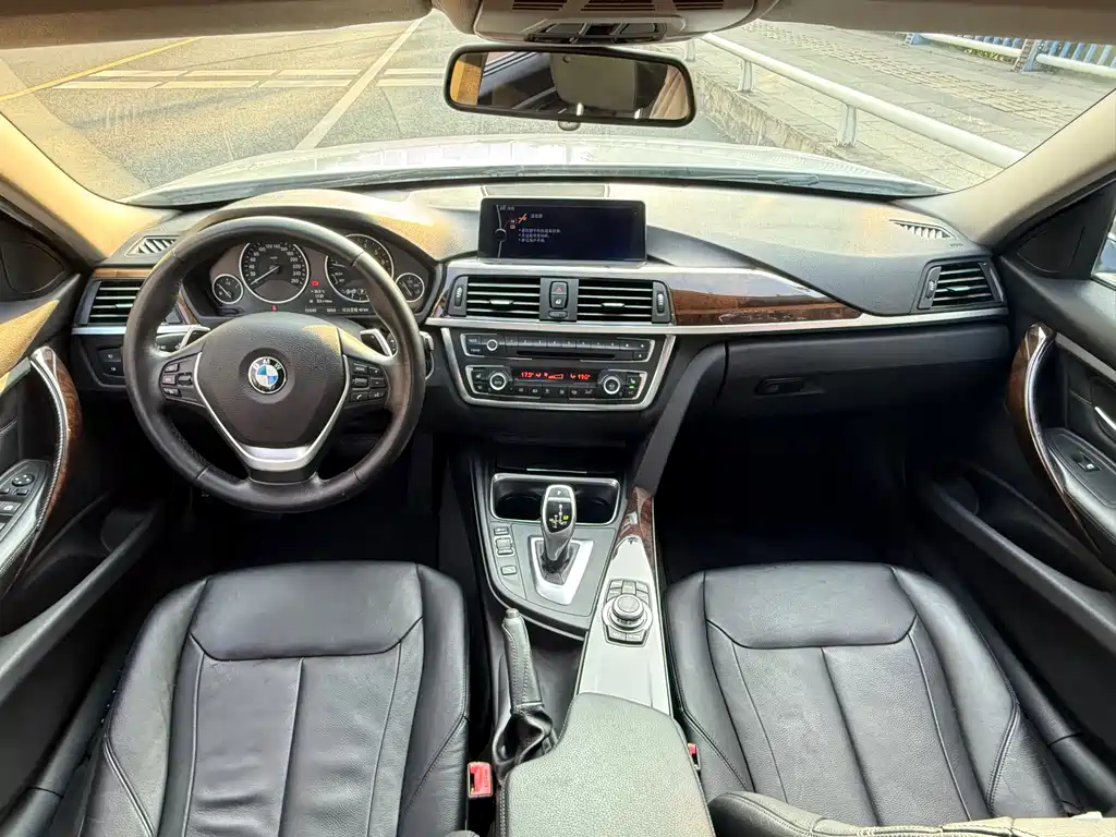 BMW 3 Series — миниатюра 5