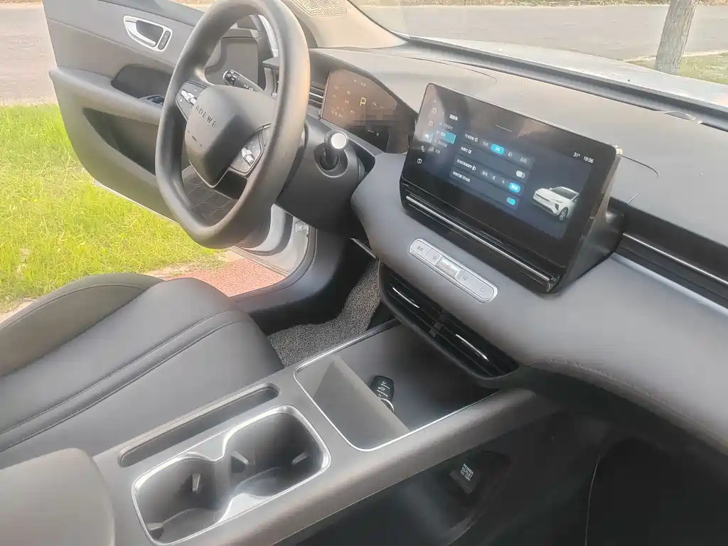 Roewe D6 — миниатюра 9