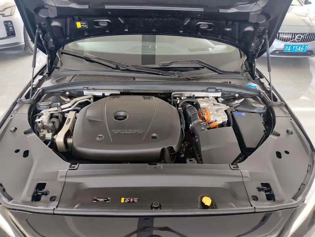 Volvo S90 PHEV — миниатюра 7